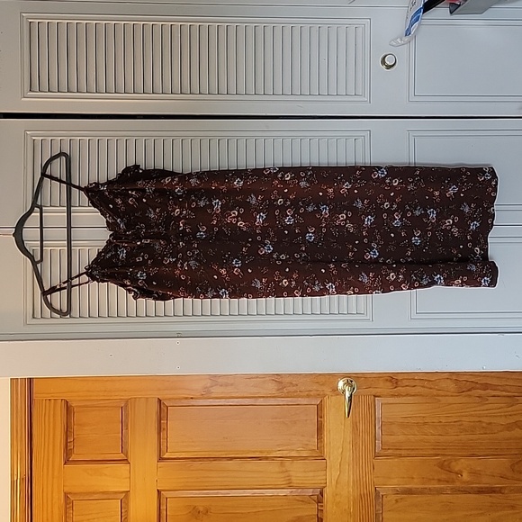 Floral Midi Dress - Picture 5 of 12